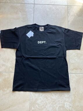 Gallery Dept Black 'DEPT.' Short Sleeve Crewneck Tee